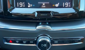VOLVO XC60 D4 AWD Geartronic – 2019 – 112000KM – GARANTIE 12LUNI/20000 KM – POSIBILITATEA DE LEASING CU DOBANDA ANUALA DE 3.75%+EURIBOR full